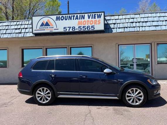 VOLKSWAGEN GOLF ALLTRACK 2017 3VWH17AUXHM536034 image VOLKSWAGEN GOLF ALLTRACK 2017 3VWH17AUXHM536034 image